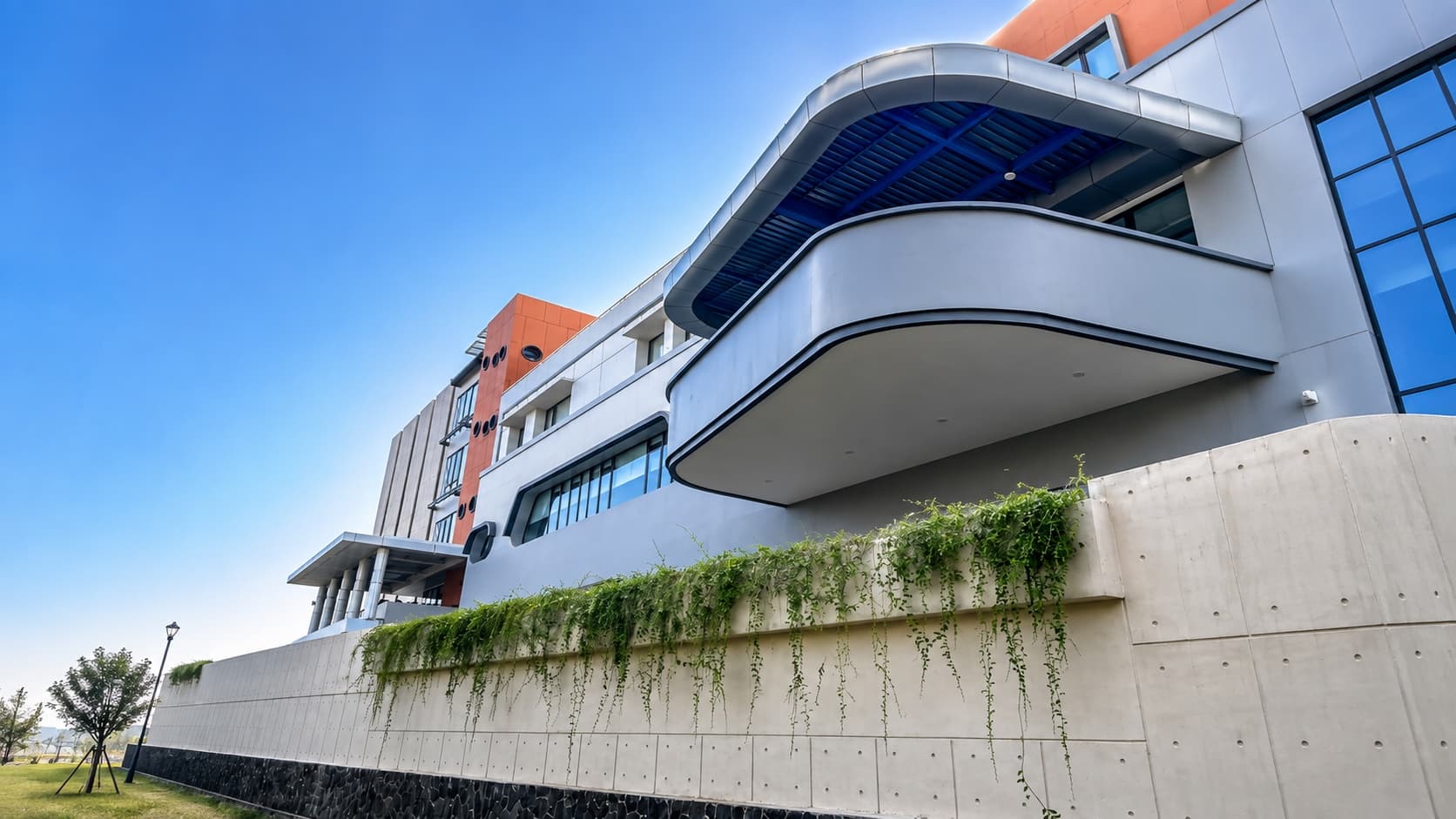 The PT Multi Arta Lestari facility exterior